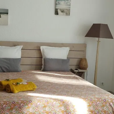Bed and Breakfast D 'hotes Le Logis De La Palle 3*